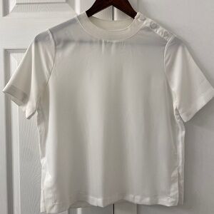 White classy T-shirt/blouse!